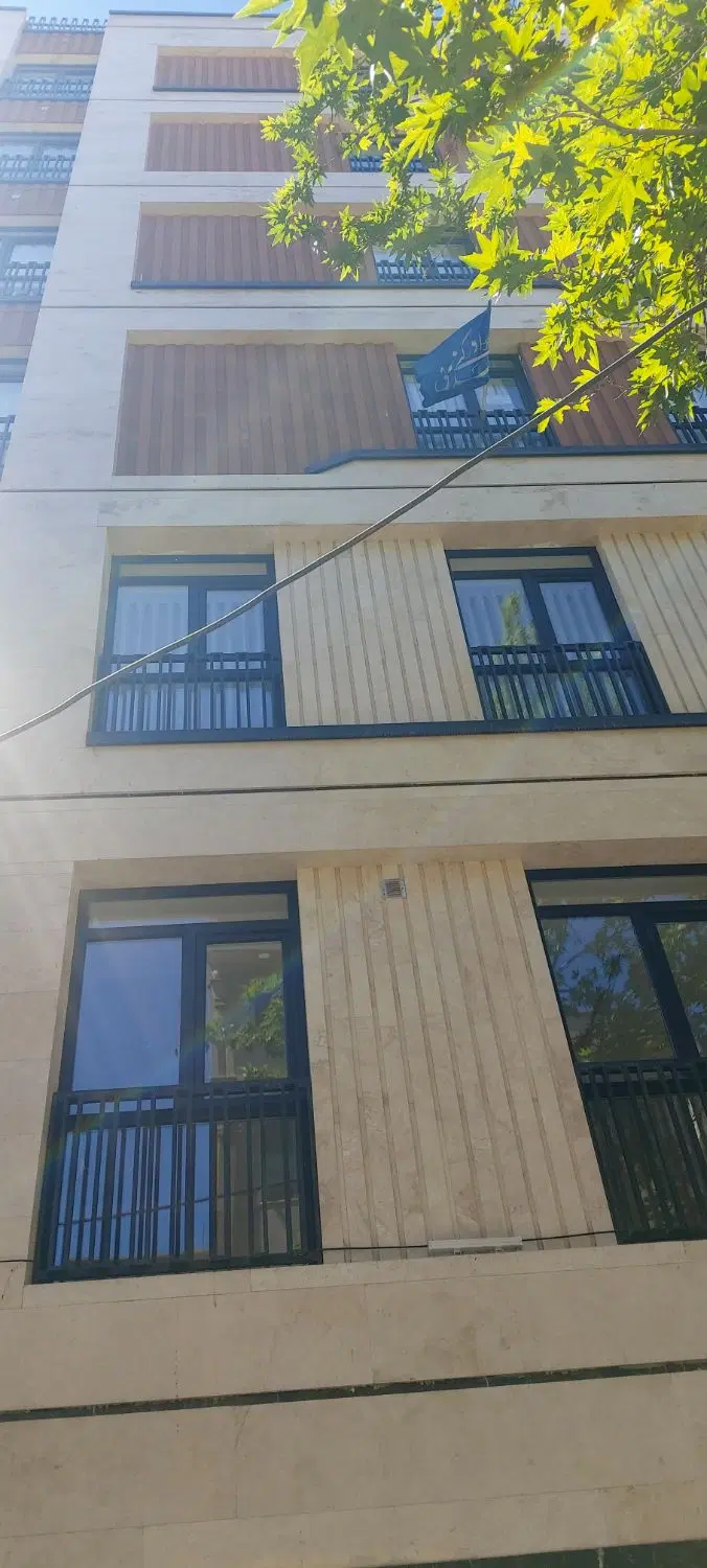 آپارتمان ۱۳۰ متر ۳ خوابه تاپ لوکیشن
