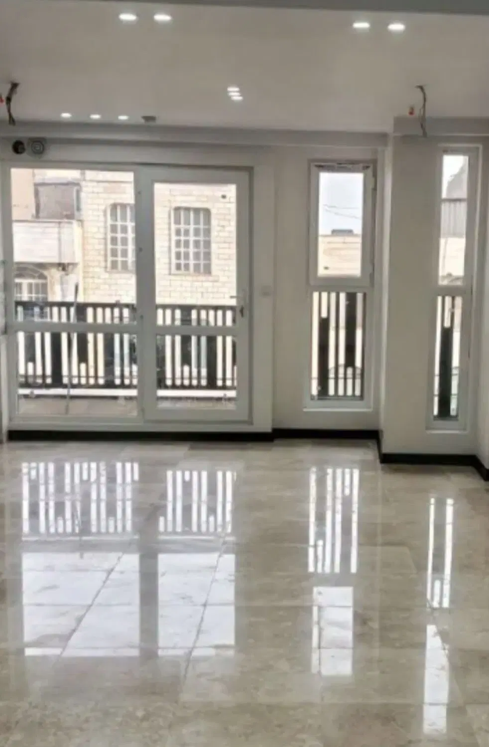 92متر نوساز سند شخصی غرق در نور