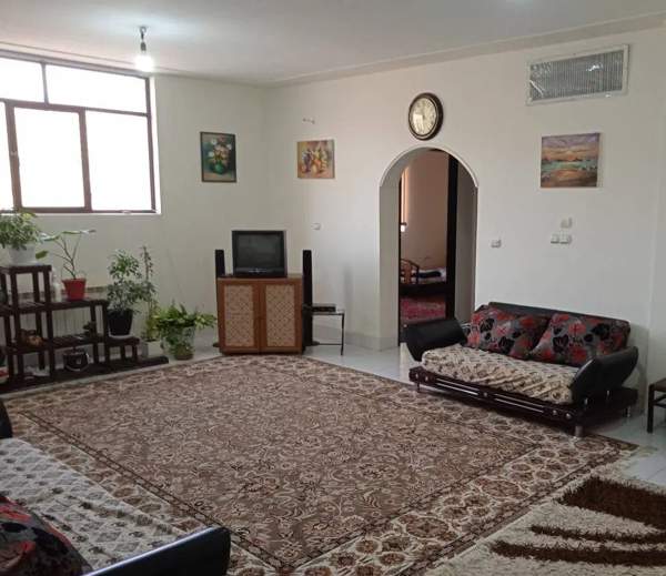 آپارتمان ۸۳ متری شهرک شهید باقری