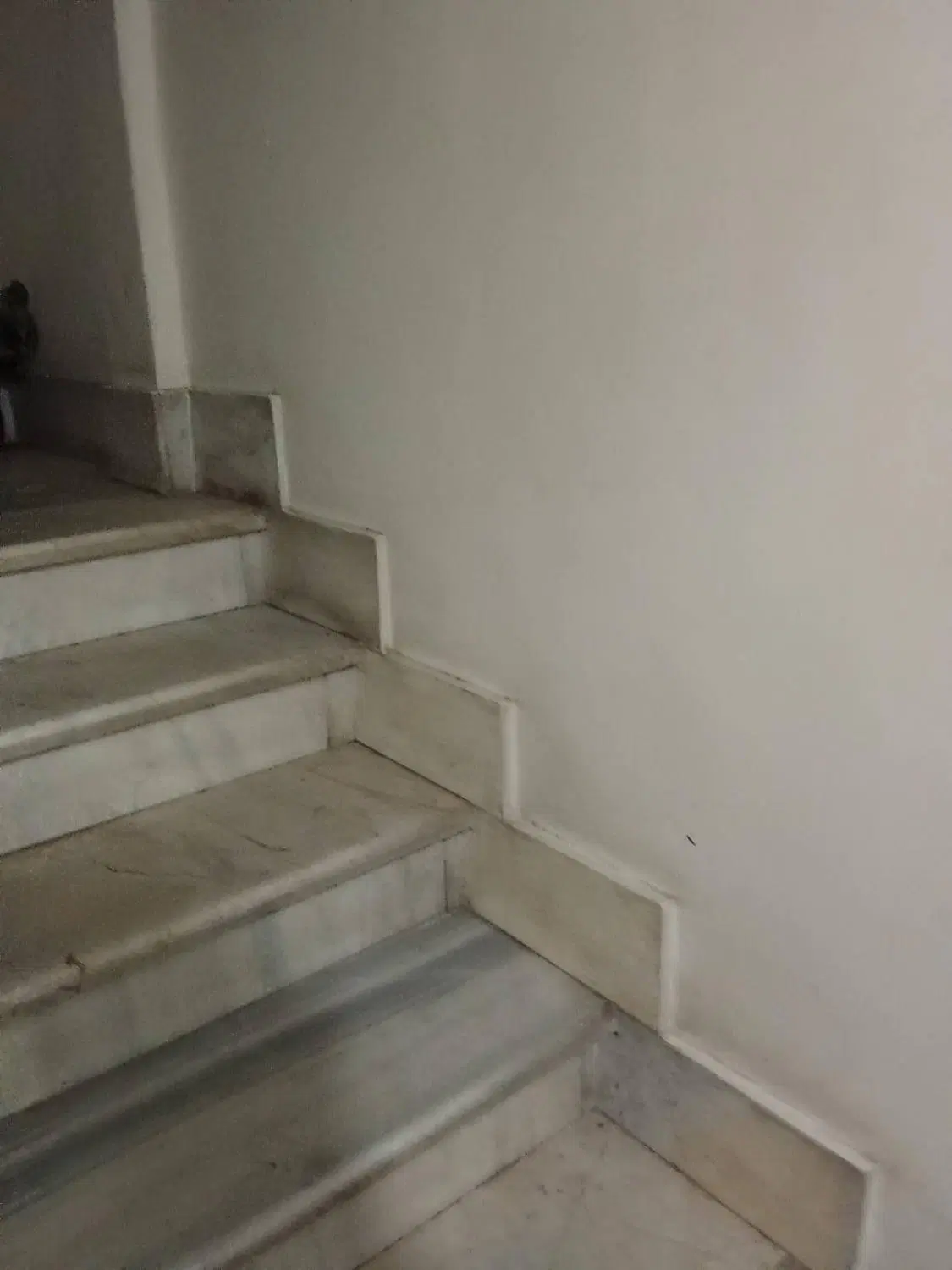 دو واحد۸۳متری فول بازسازی باپارکینگ و بدون پارکینگ