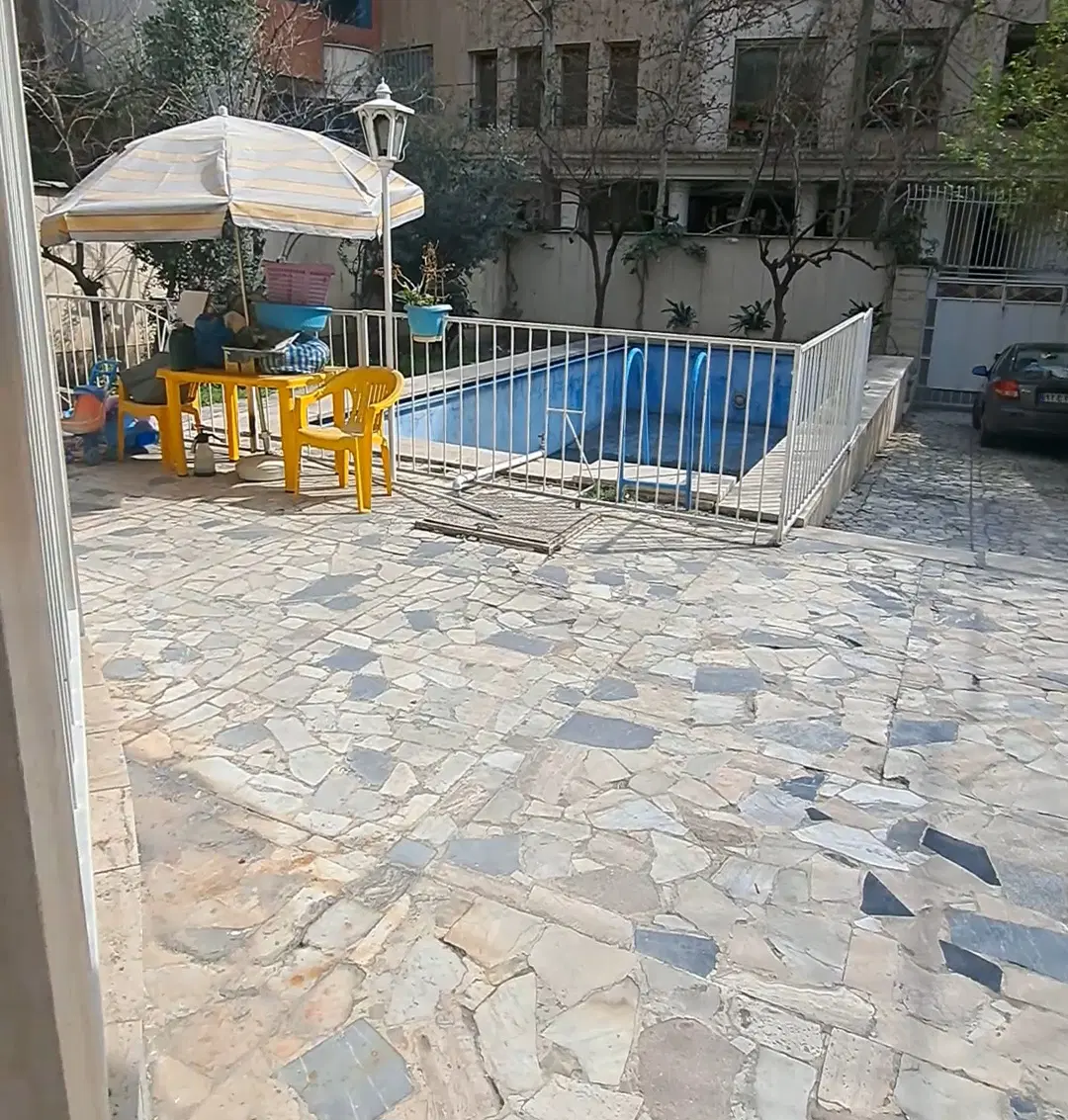 فرمانیه مهماندوست ۱۲۰ متر ۲ خوابه حیاط دار