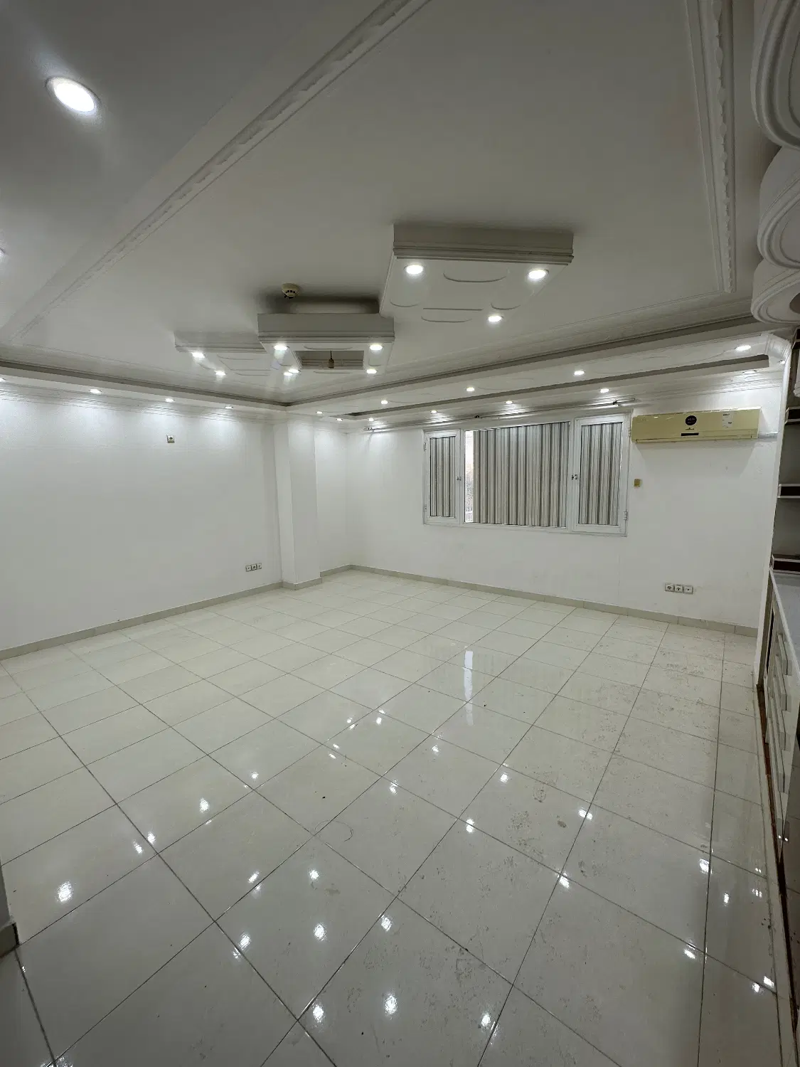 اجاره ۱۲۰متری الهیه جنوبی