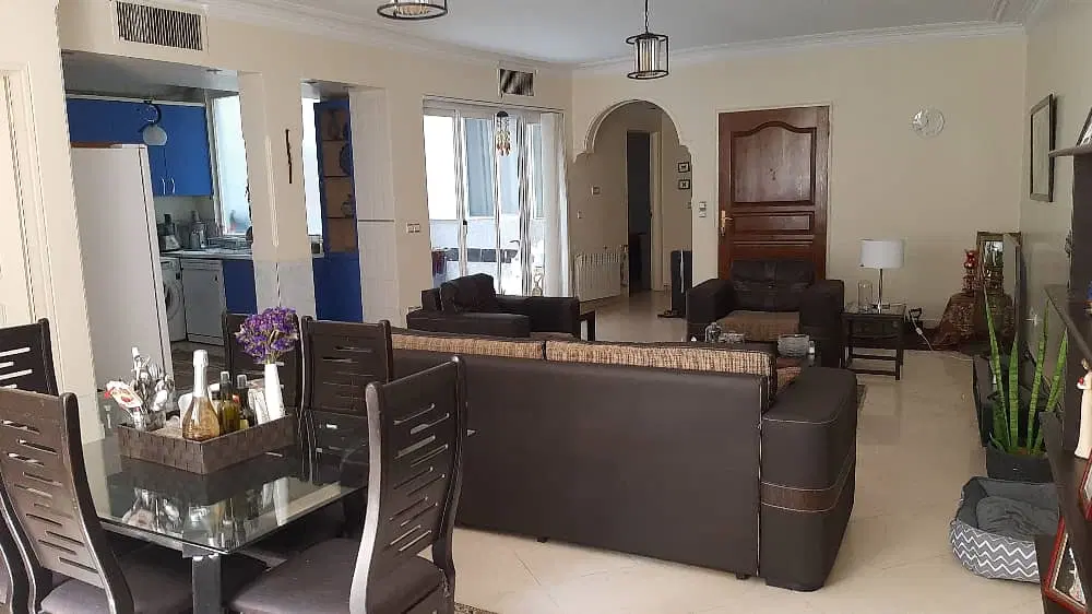 شریعتی ظفر ۱۰۱ متر ۲ خواب تکواحدی