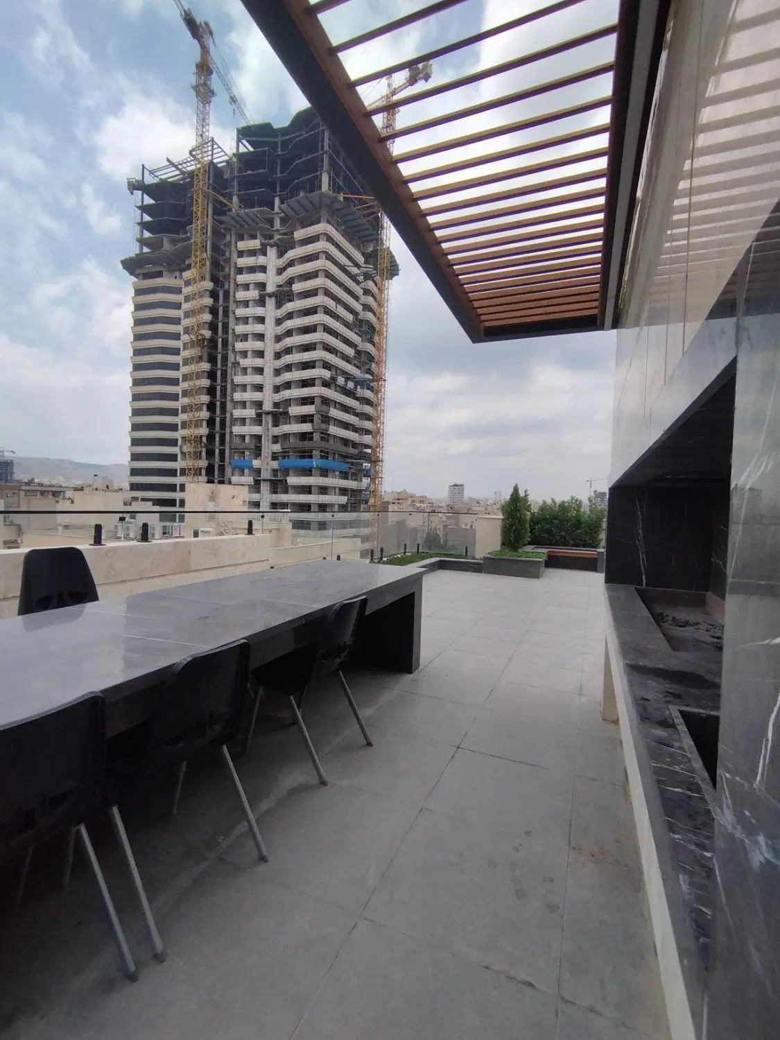 200مترشاهکارمهندسی_ویوبرج‌باران_گلشن