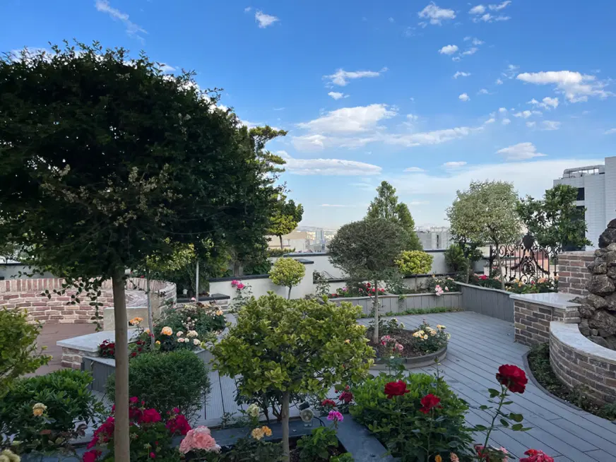۱۳۲ متر ۲ خواب ۲ تراس چیدمان قیطریه روشا _ فوری