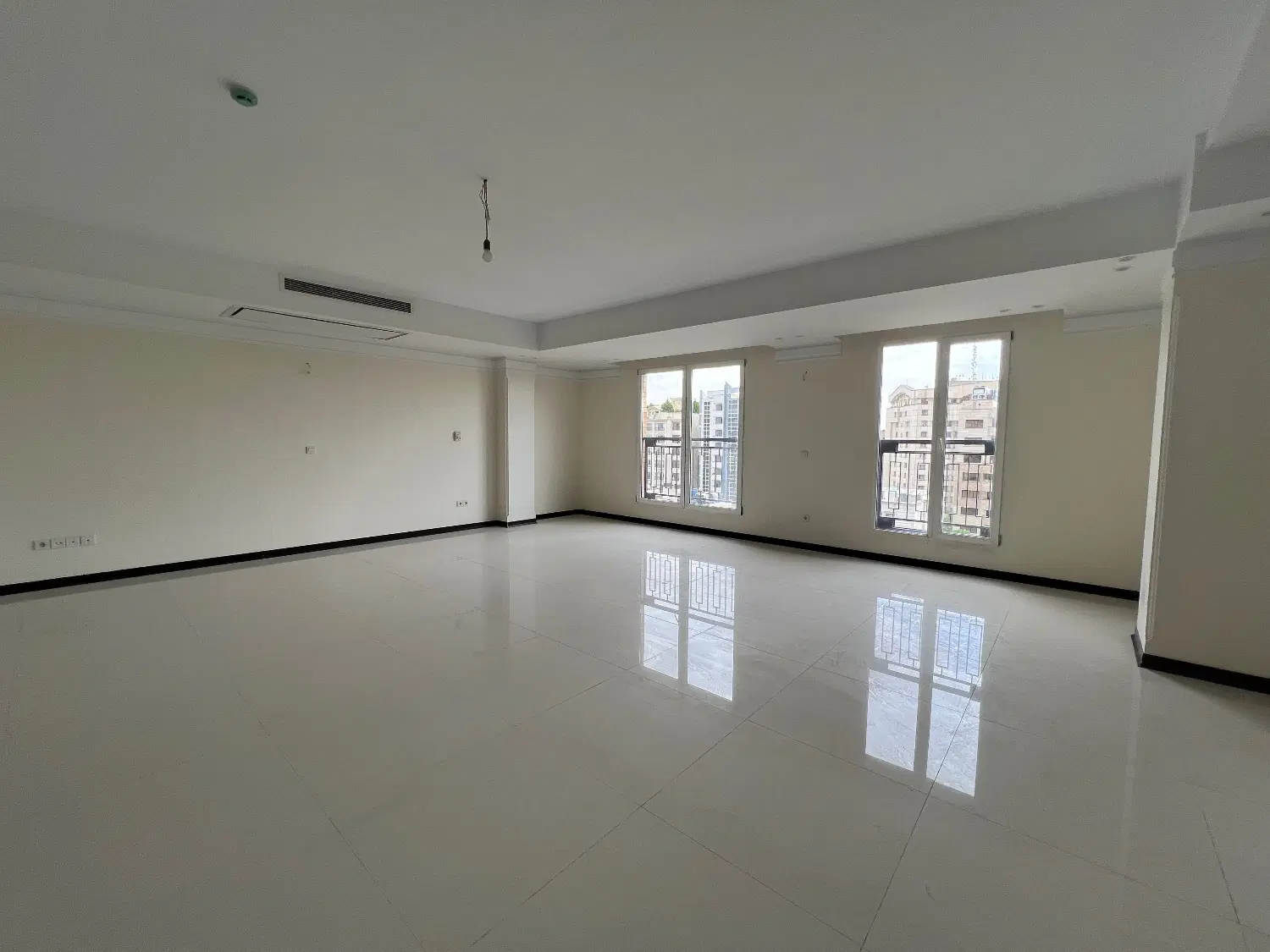 فرمانیه ۱۶۰ متر_تاپ لوکیشن_مناسب خانواده_