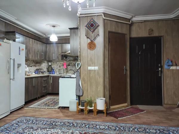 واحد 73 متری دو خواب _قیمت مناسب _بلوار معلم