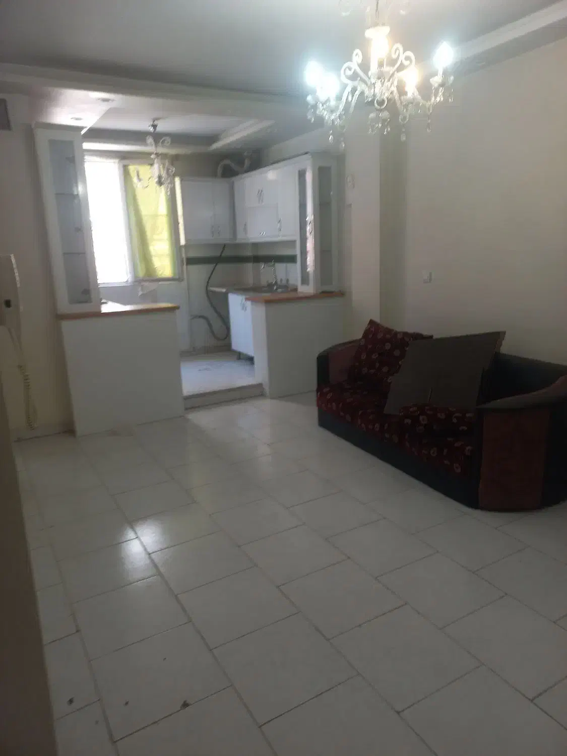 ۵۰ متری باپارکینگ و انباری