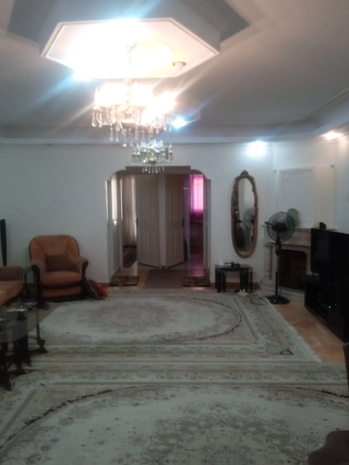 آپارتمان دوخوابه پیروزی