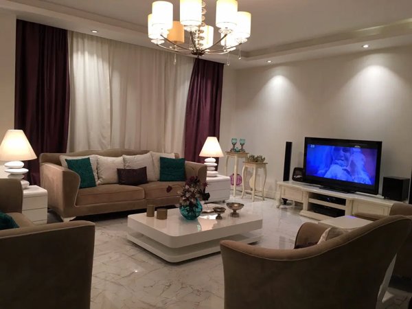 ۱۶۲متر دادمان یکساله ۲پارکینگ باکس