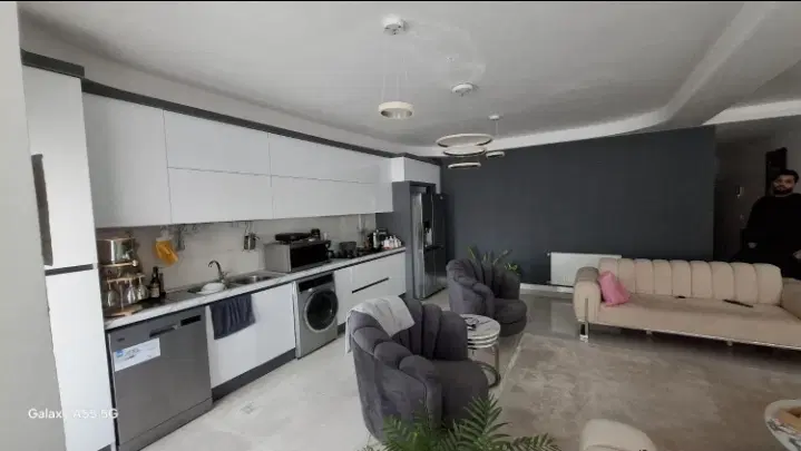 آپارتمان ۱۰۲متری شهرک خیام کمربندی روب نما
