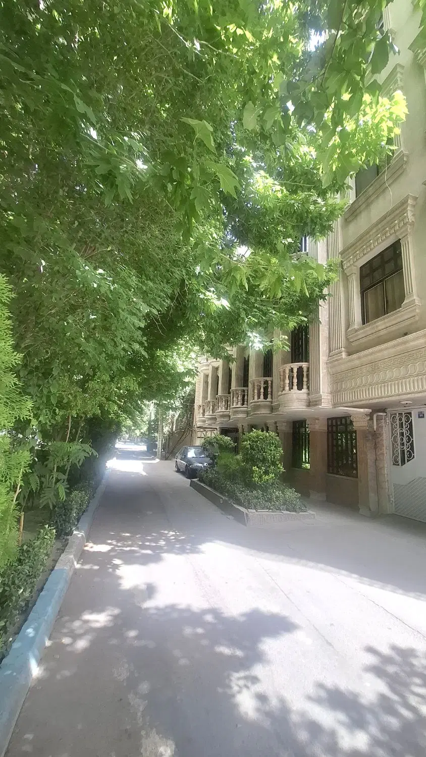 80 متر_1خواب مستر_۲۰ متری چهارباغ _ بر مادی_ فرنیش