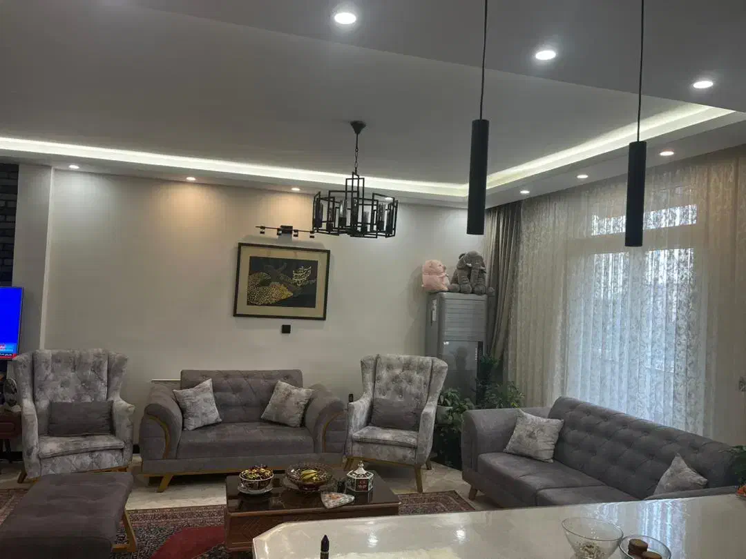 سعادت آباد ۱۰۰ متر حتی مجردین عزیز