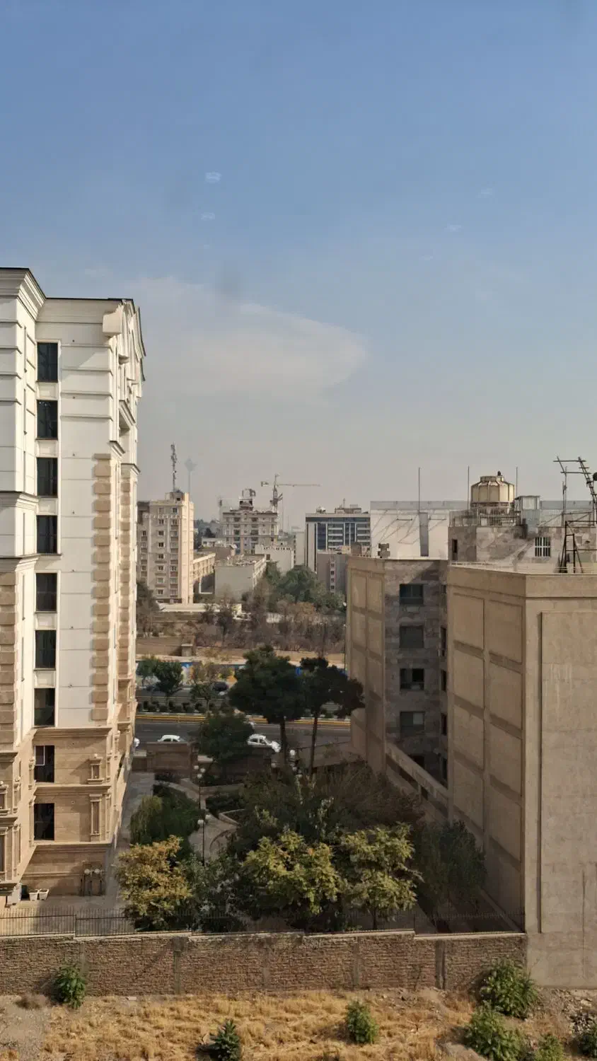 فروش آپارتمان ۸۳متر_فول امکانات_۹ساله_چهارباغ شرقی