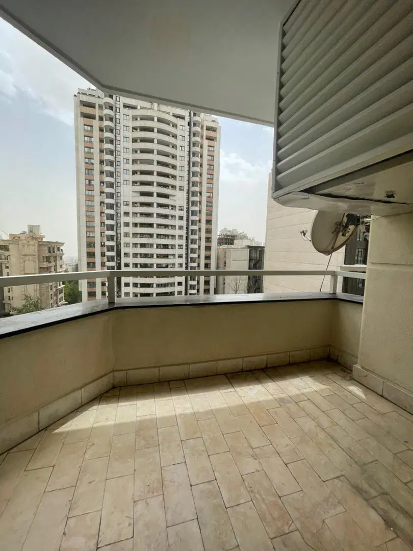 فرشته_ ۲۴۰ متر_ تراس قابل چیدمان