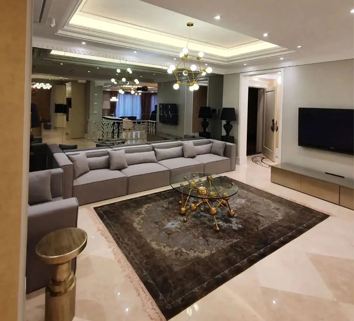زعفرانیه ۲۸۵متر برج باغ زیرقیمت *رسا*