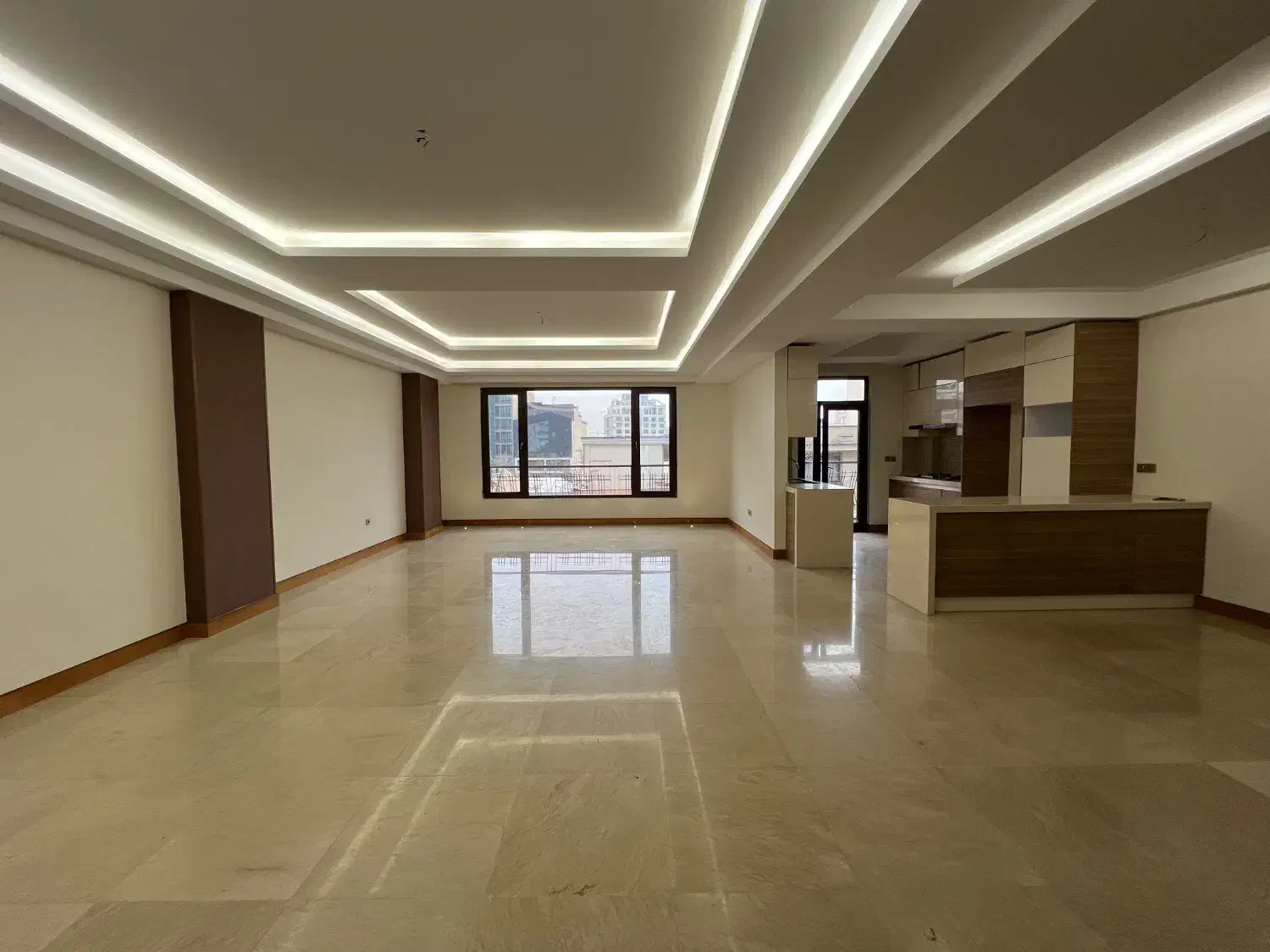 زعفرانیه ۱۸۰ متر مدرن_۳پارکینگ_لابی_روف_فول