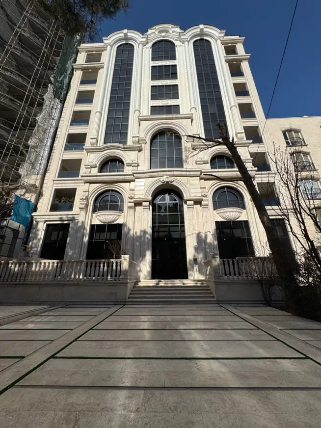 پاسداران برج باغ برند۲۷۰مترتکواحدی طبقه۶ فرصت خرید