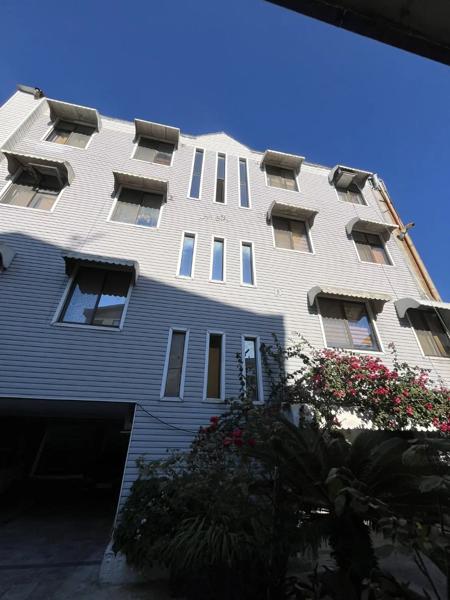 ۷۹متری دو قدمی خیابان مطهری مرکز شهر