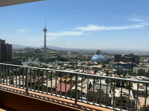 125 متر - مرزداران شرق _ ویو ابدی برج میلاد
