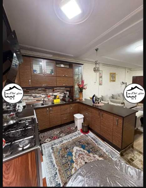 80 متری _ سندتکبرگ _ ط۲ _ پارکینگ _ دوخواب