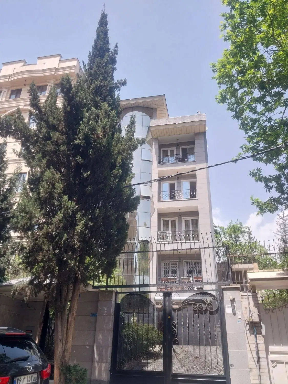 105 متر دروس پنجه آفتاب