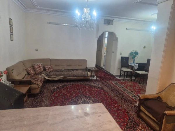 ۶۸ متری _خوش نقشه_ با پارکینگ