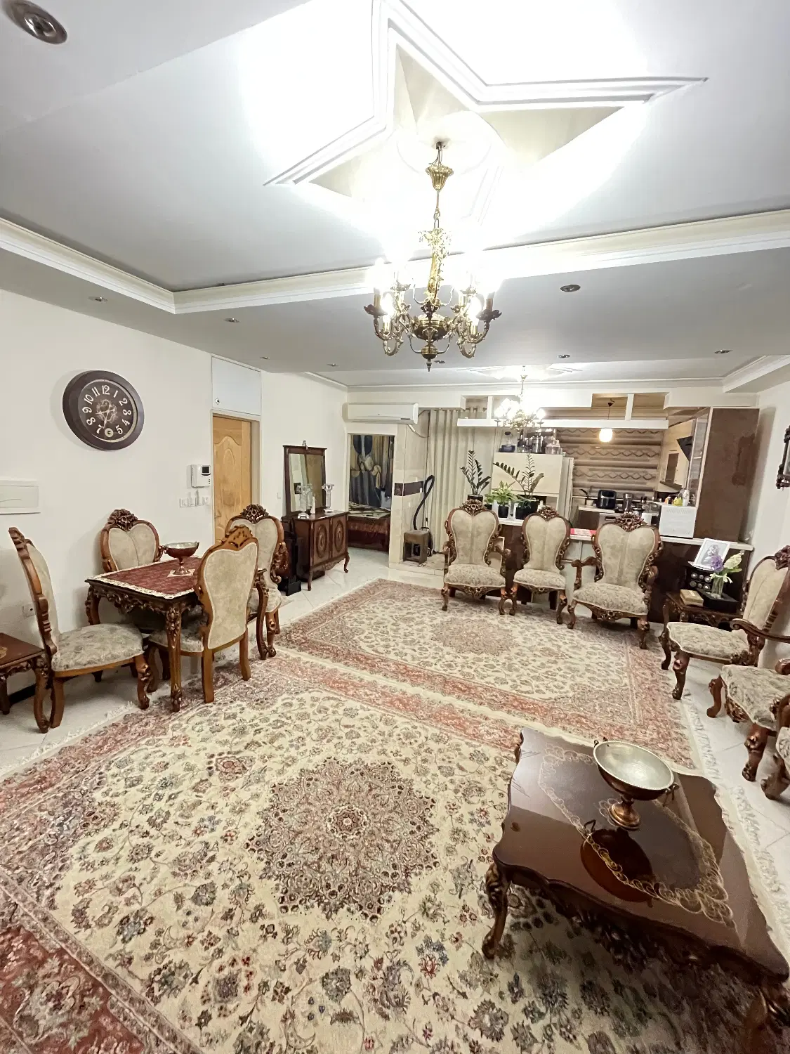 ۸۳متر ۲خ فول امکانات۸ساله (مهندس زارع)