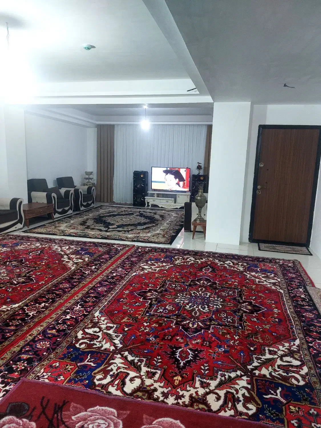 آپارتمان 121 متر اندیشه شهرک صدرا املاک ائل سون