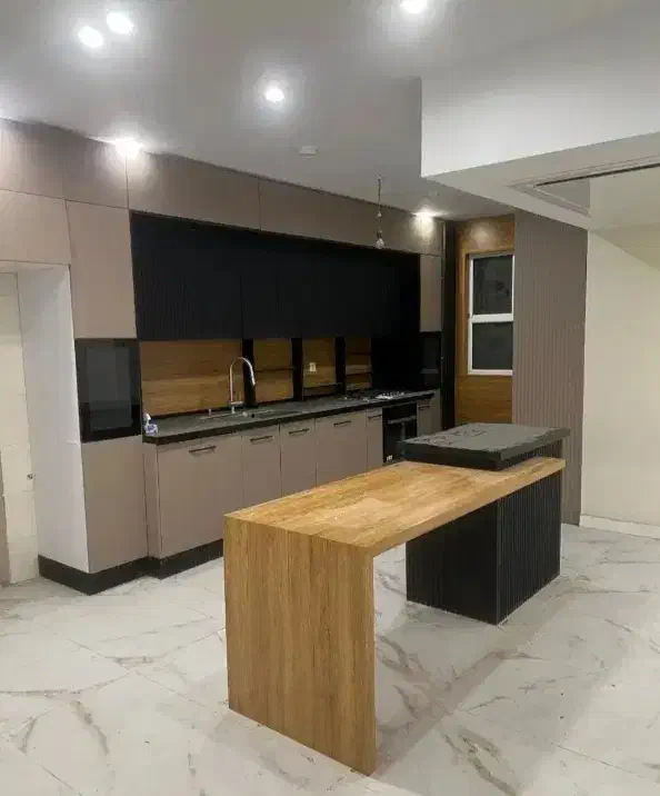 اجاره آپارتمان۱۲۰متردرقلب فرمانیه مهماندوست(سعیدی)
