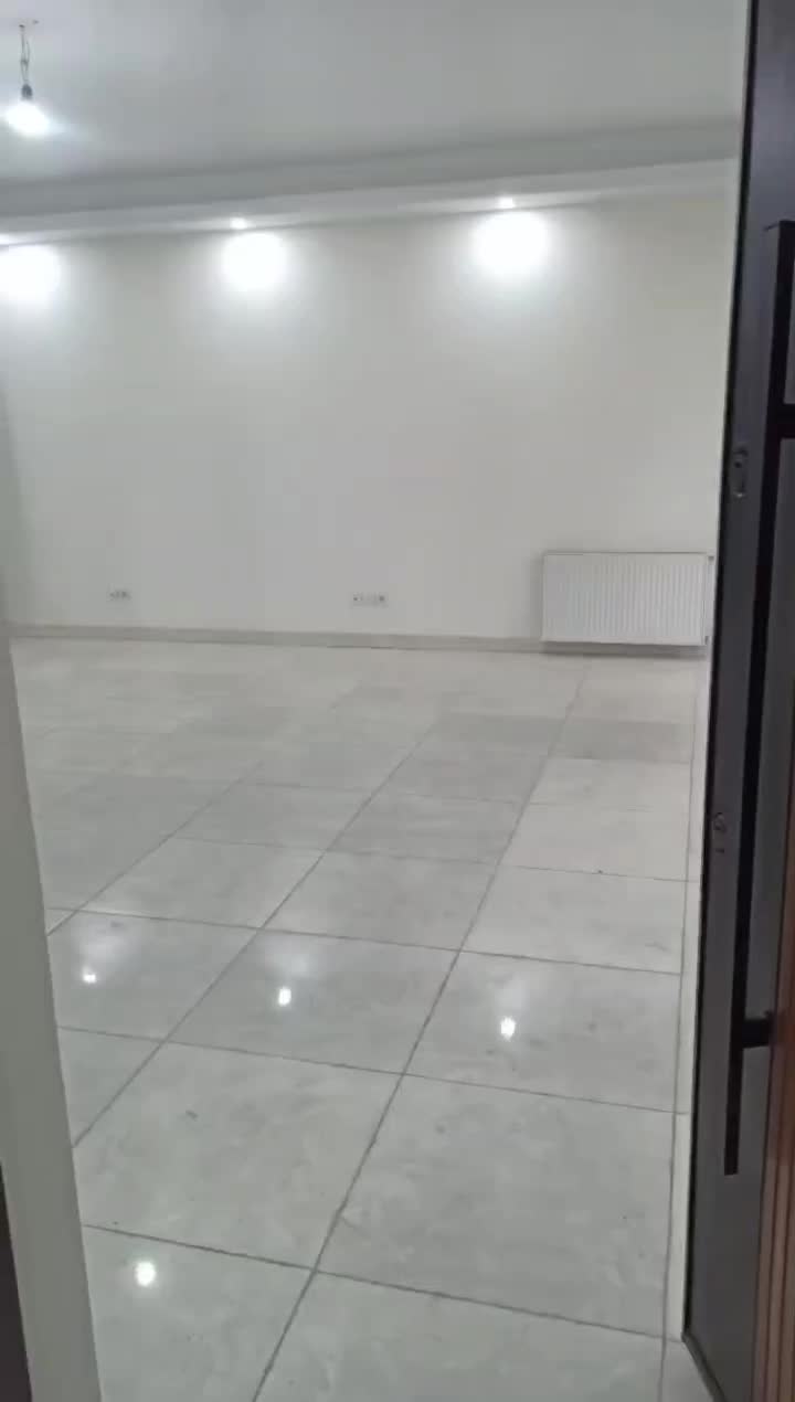 نوساز کف قیمت_متریال برند_لوکیشن خوب