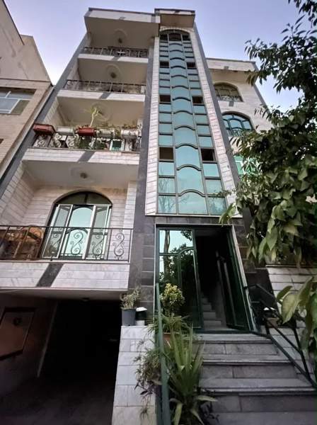 ۱۲۰ متر نیاوران شمال کاخ ملاحسینی