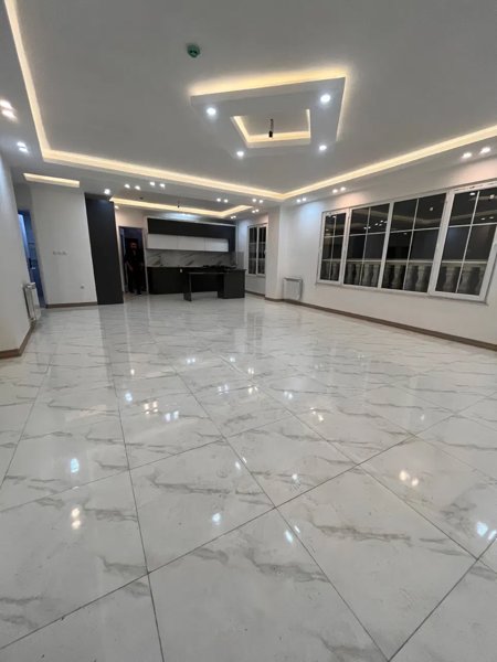 استقامت ۱_تک واحده_۳ خواب_۲ پارکینگ سند
