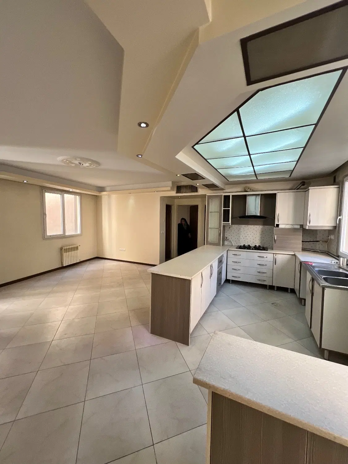 ۷۲متر۲خواب_تاپ لوکیشن_پارکینگ_آسانسورفروشنده واقعی