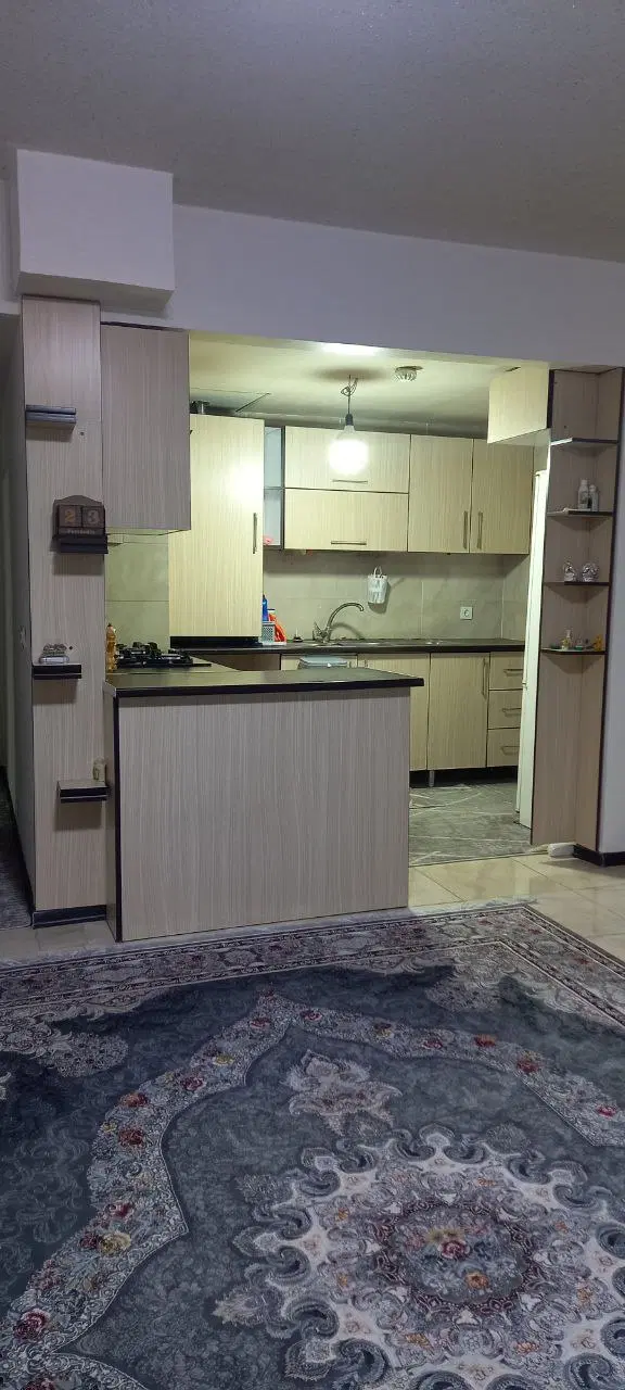 آپارتمان دوخوابه با تراس بزرگ