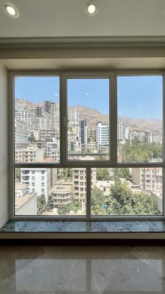 نیاوران ۲۲۰متر سه خواب مستر طبقه ۱۴