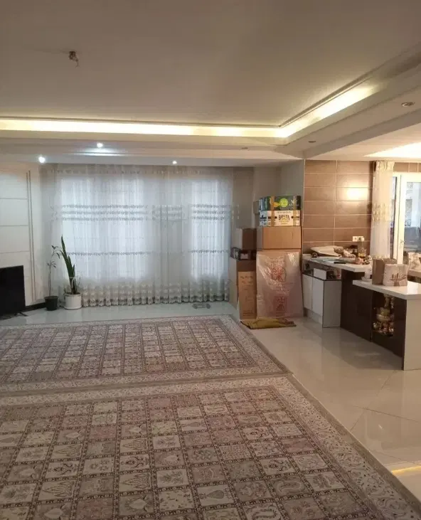 90 متر _ بازسازی شده _ تاپ لوکیشن