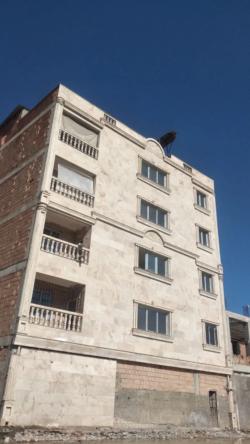 آپارتمان فروشی درچناران