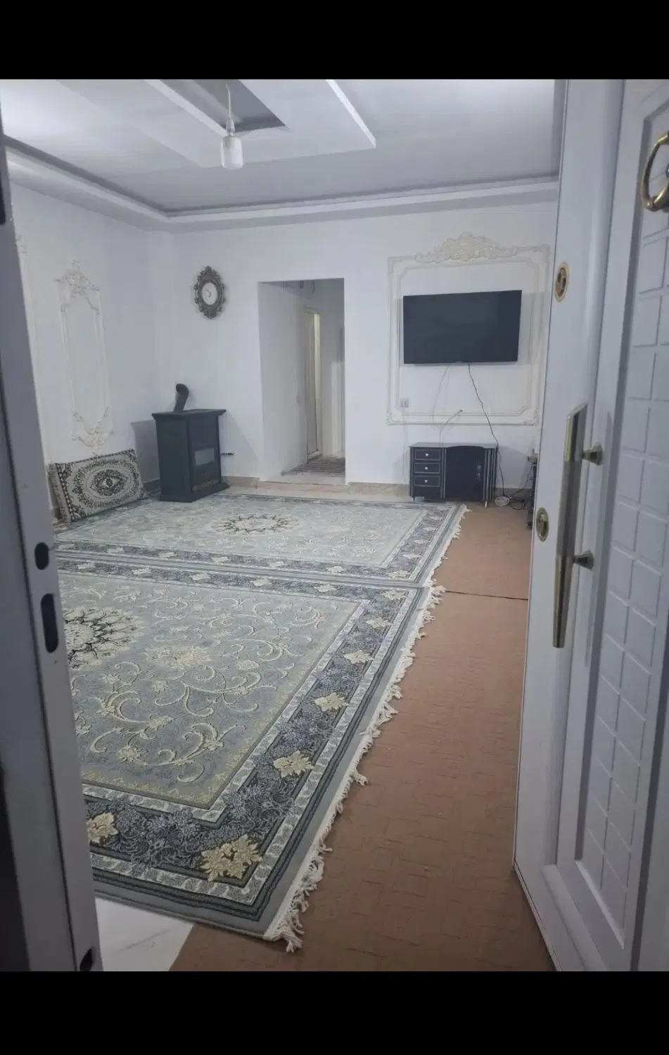 آپارتمان۹۰ متری دوخواب طبقه ۱ توس ۹۱ بصیر۲۲