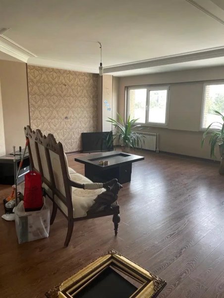 سعادت آباد بهزاد شمالی ۱۴۰متر غرق نور ویو ابدی