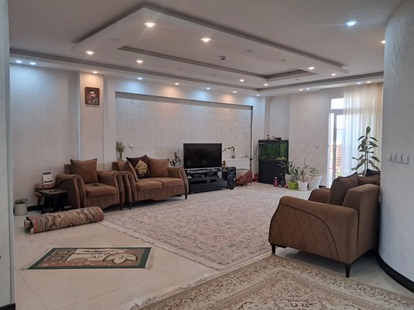 آپارتمان ۱۳۵مترسه خواب دو طرف نور برازنده آل بویه