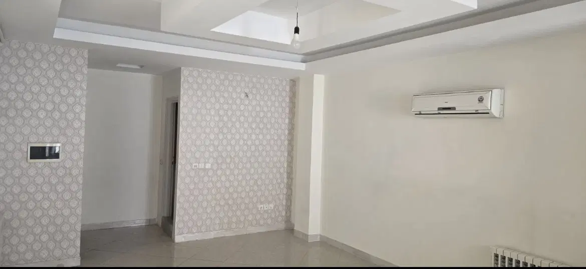 بلوار حکیم 70 متری دو خواب کولر گازی شیک تمیز