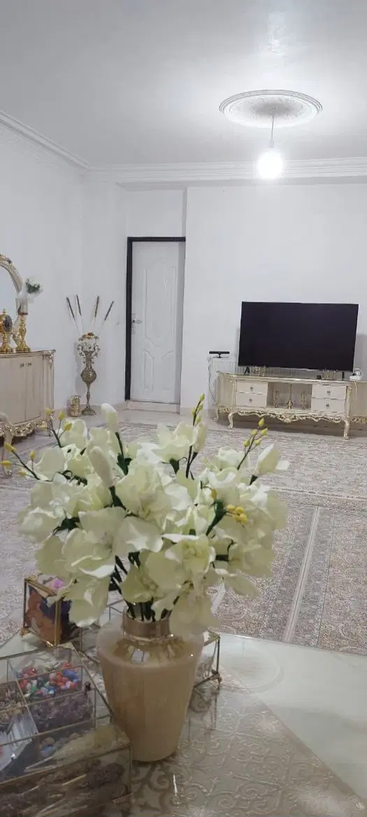 ۱۰۶ متر آپارتمان خیابان سعدی
