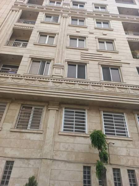 بلوار فردوس ۶۰ متر ۲ خواب رو ب نما کم سن