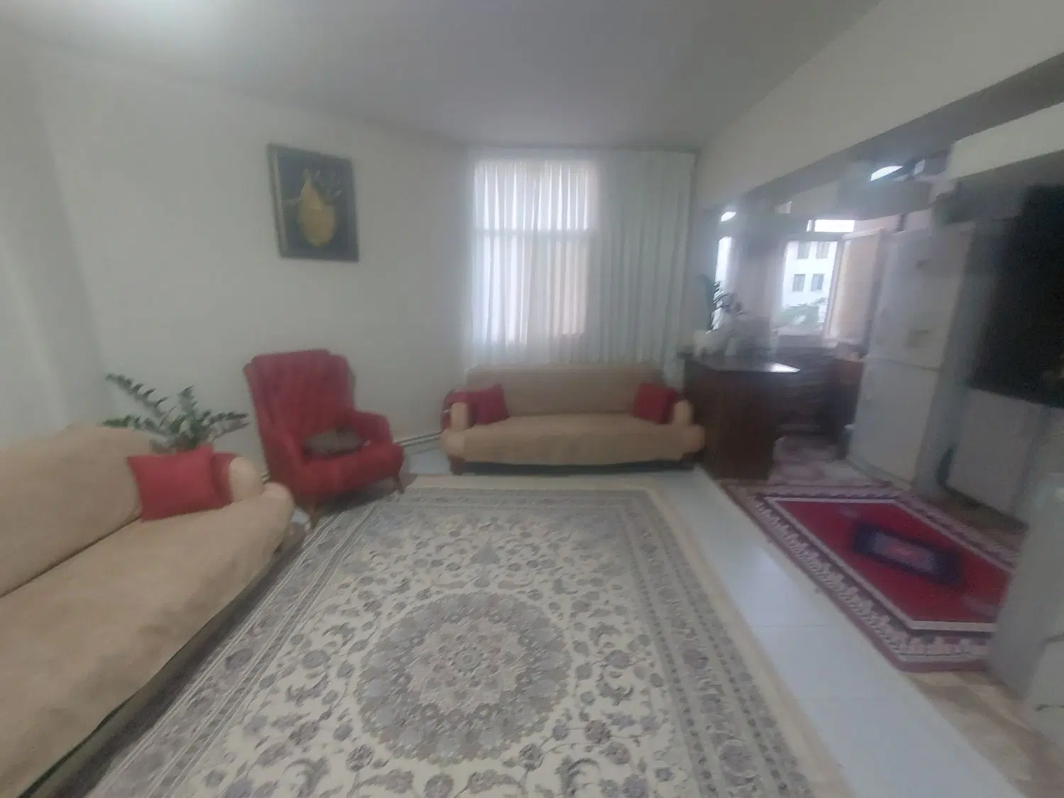 اجاره آپارتمان۷۲متر طبقه دوم با پارکینگ محدودامامت