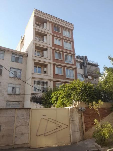 ۱۴۰ متر مسکونی ، ۳ خواب کلید نخورده