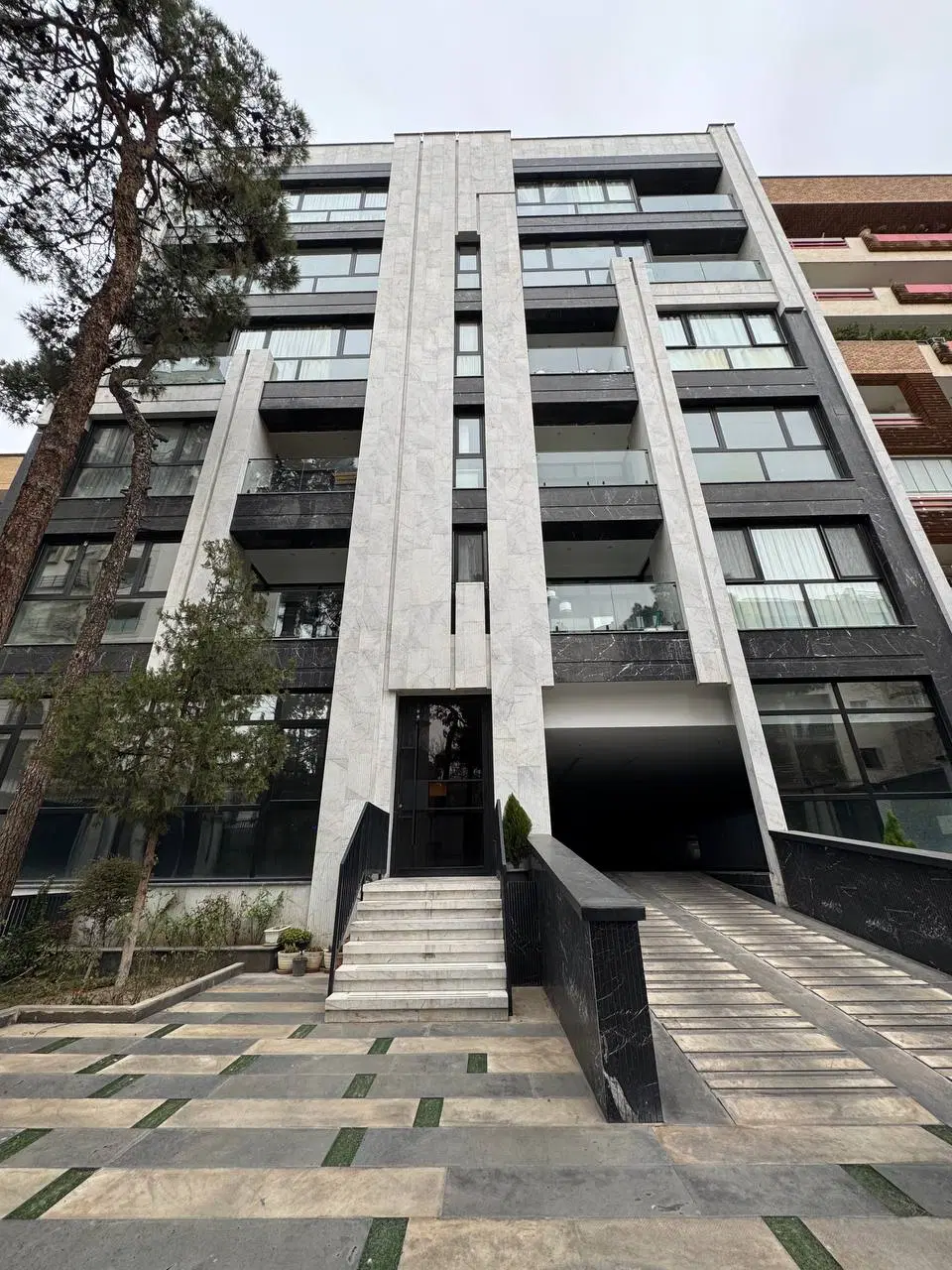پاسداران ۱۸۰مترنوساز ۳پارکینگ سندی