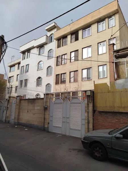 آپارتمان ۴۴متری خوش نقشه_ تخلیه_ آماده سکونت