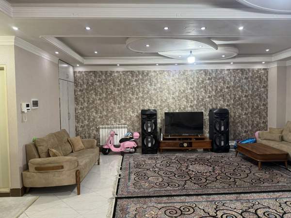 آپارتمان تمیز و شیک