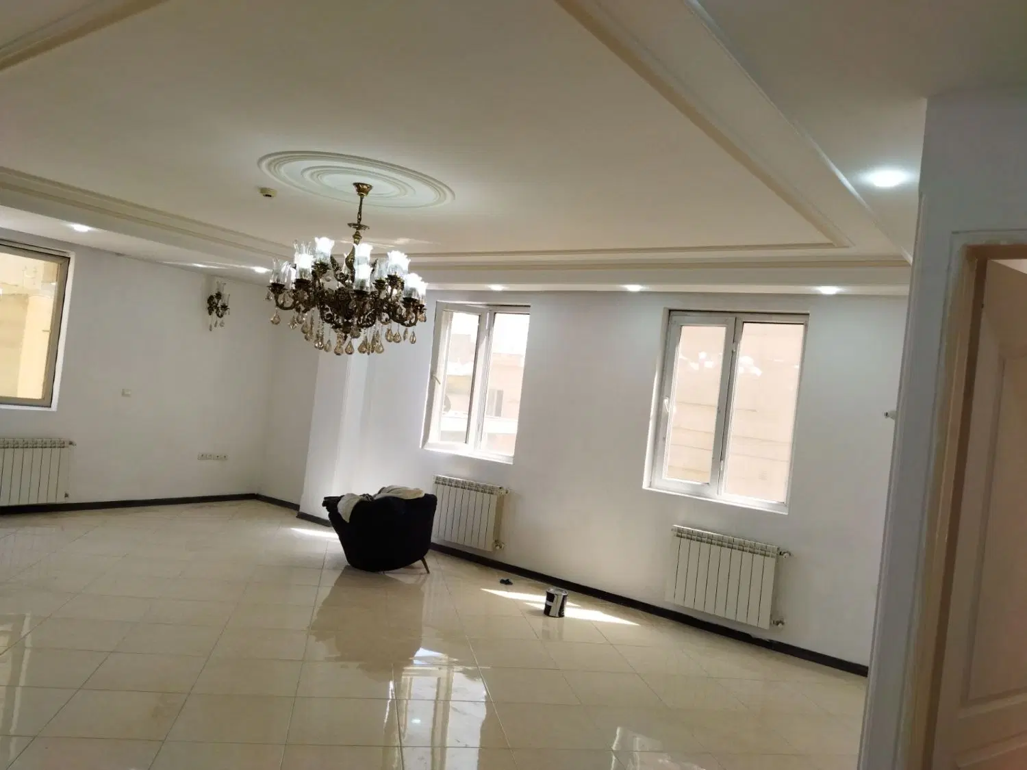 95متری_تک واحدی _فول امکانات_ امیریه